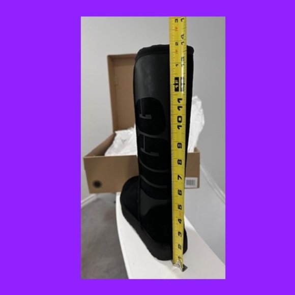 NEW IN BOX - Classic Tall UGG Rubber Boots in Black with large Logo - Size 9 - Picture 7 of 7
